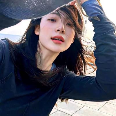 隔壁的吸血鬼美眉